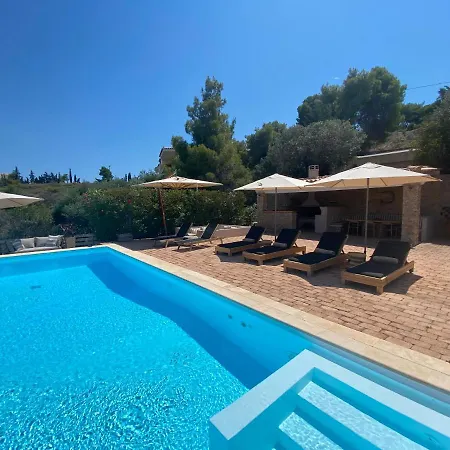 Big Blue Villa *